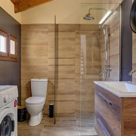 Vasileios Moments * עיר רודוס